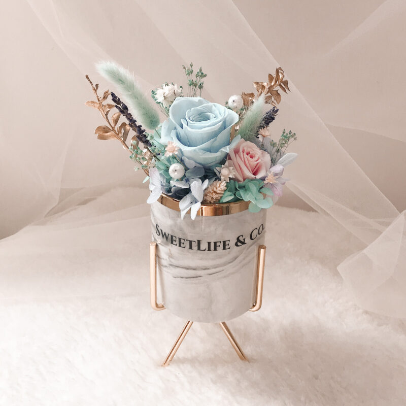 bleu preserved flowers jar - florist penang - penang florist - florist in penang - flower delivery penang - bouquet delivery penang - Preserved Flower Jar -SweetLife & Co. florist penang